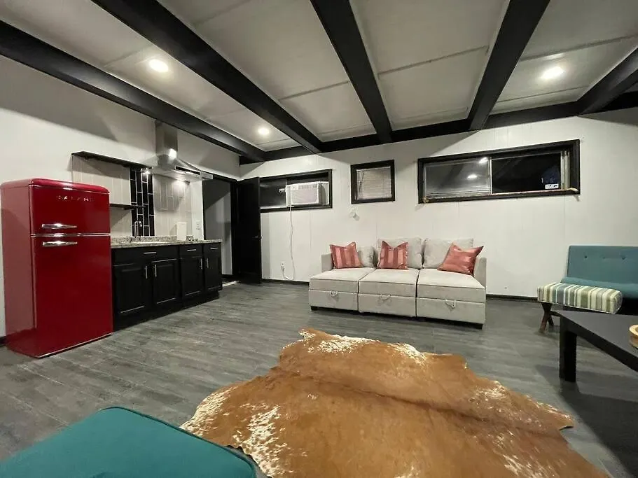 Urban Getaway - Studio Apartment Memphis 0*,  United States